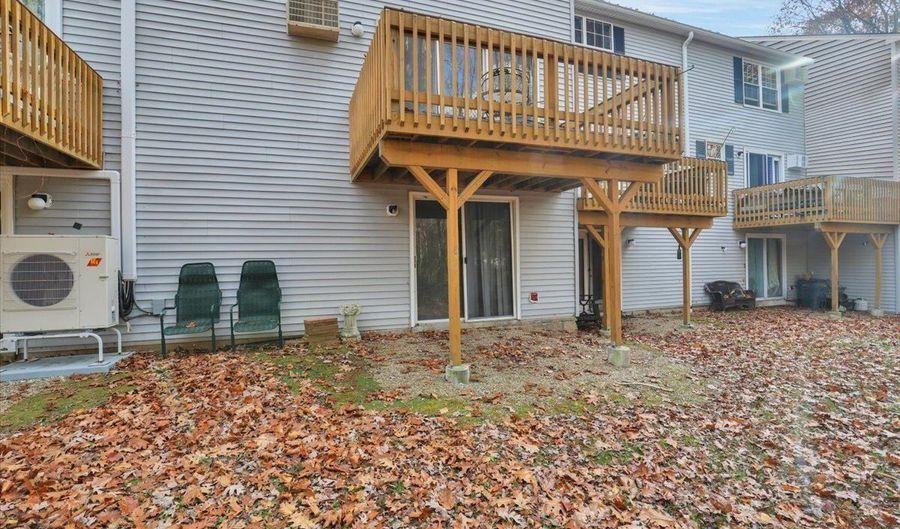 745 Merrow Rd APT 102, Coventry, CT 06238 - 2 Beds, 2 Bath