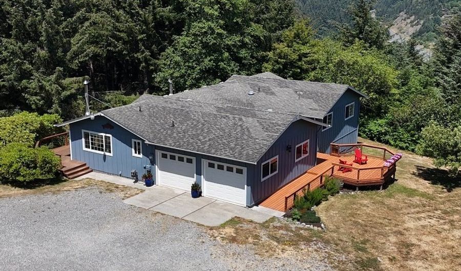 95663 MARTIN RANCH Rd, Brookings, OR 97415 - 3 Beds, 2 Bath