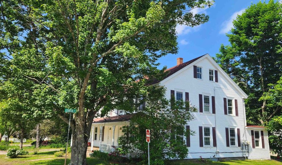 162 Main St, Belmont, NH 03220 - 5 Beds, 3 Bath
