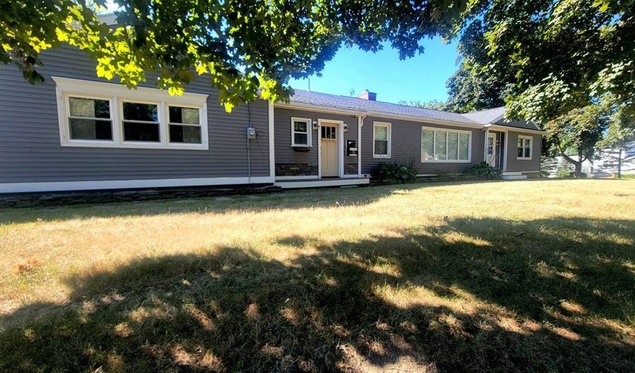 123 Mount Hope Ave, Bangor, ME 04401 - 0 Beds, 4 Bath