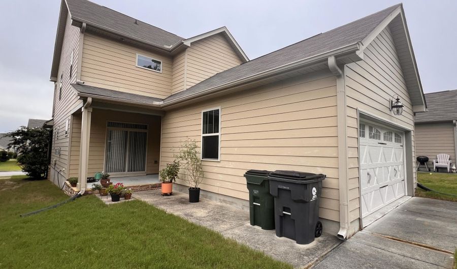 2821 Haw River Trl, Apex, NC 27502 - 3 Beds, 3 Bath
