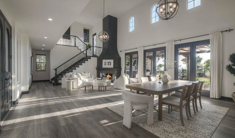 7635 Circulo Sequoia, Carlsbad, CA 92009 - 5 Beds, 5 Bath