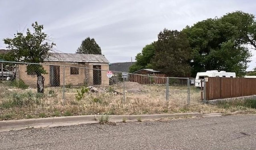625 McKee, Bayard, NM 88023 - 0 Beds, 0 Bath