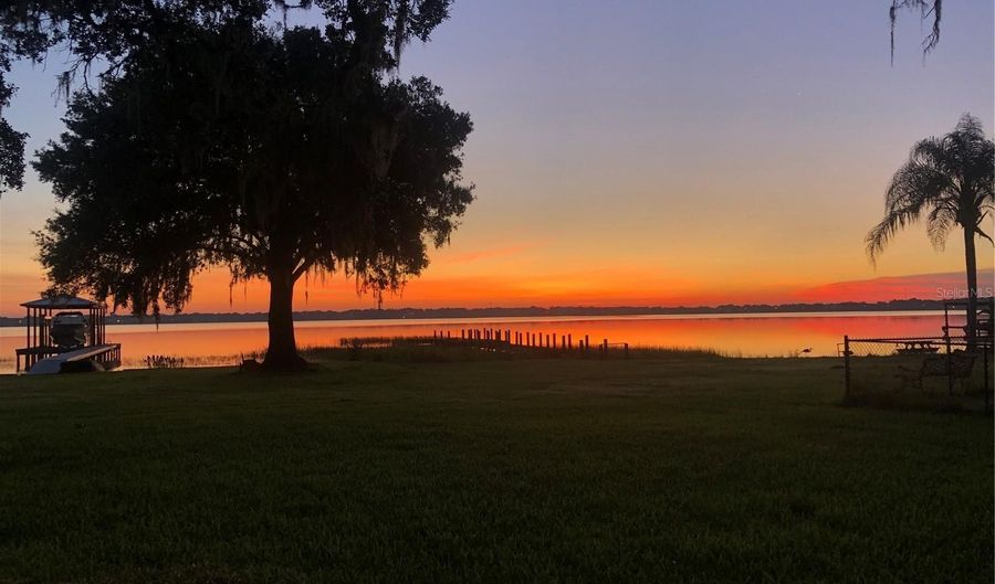 2240 LAKE ARIANA Blvd, Auburndale, FL 33823 - 4 Beds, 3 Bath