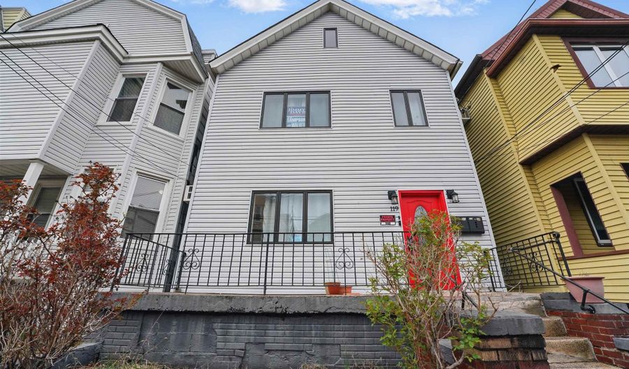 119 W 19TH St, Bayonne, NJ 07002 - 4 Beds, 2 Bath