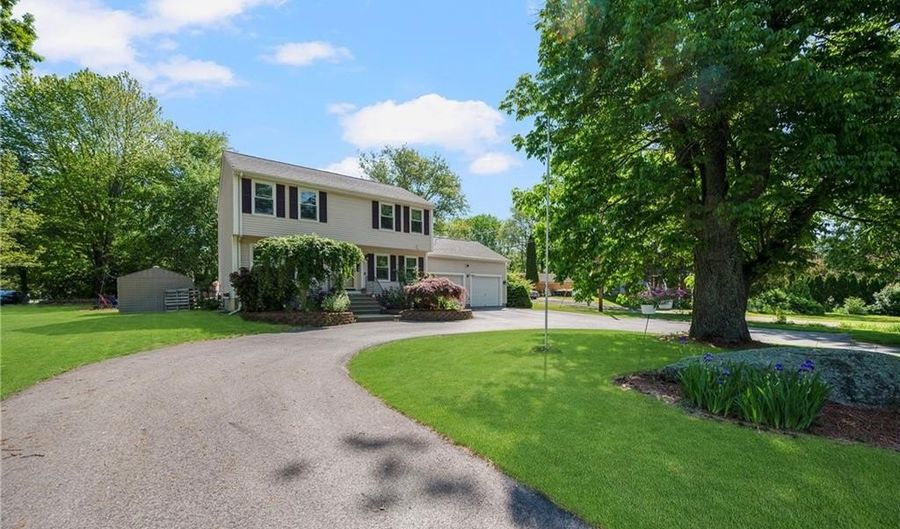 680 S Main St, Burrillville, RI 02859 - 3 Beds, 2 Bath