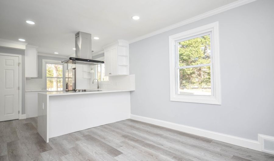 7009 ADELPHI Rd, Hyattsville, MD 20782 - 4 Beds, 3 Bath