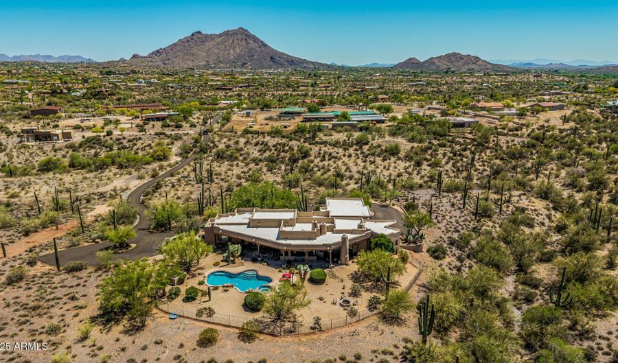 6114 E FLEMING SPRINGS Rd, Cave Creek, AZ 85331 - 3 Beds, 3 Bath