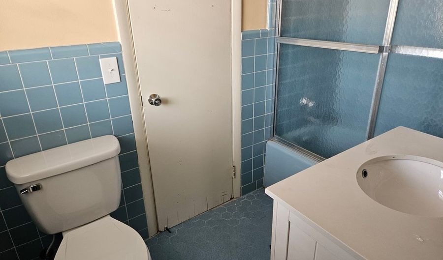 526 E Mitchell St, Adel, GA 31620 - 3 Beds, 2 Bath