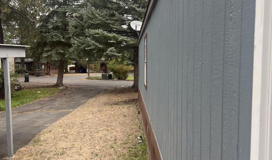 61445 SE 27th St 48, Bend, OR 97702 - 2 Beds, 1 Bath