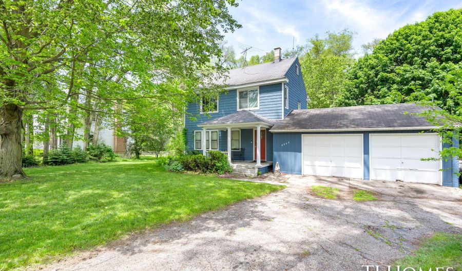 8245 45th St SE, Ada, MI 49301 - 3 Beds, 2 Bath