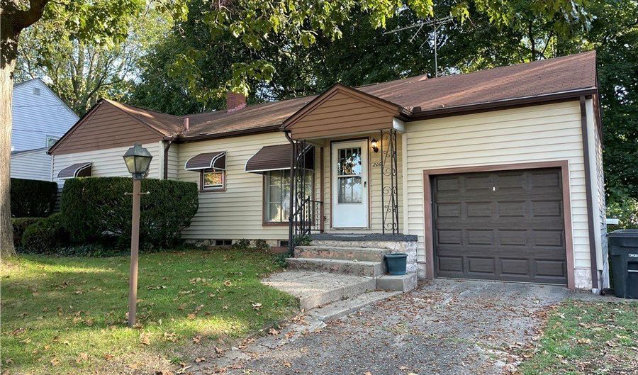 2009 6th St SW, Akron, OH 44314 - 2 Beds, 1 Bath