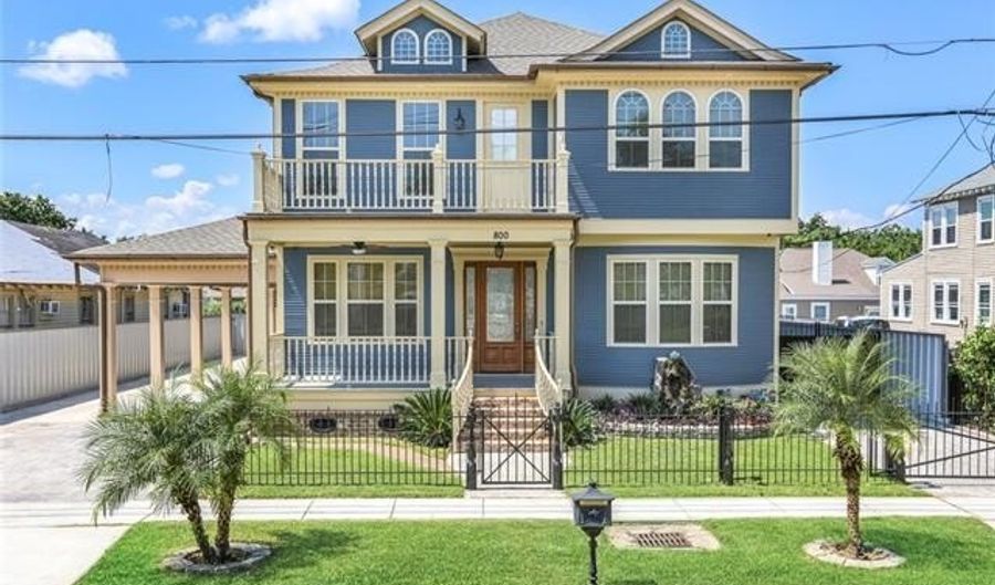 800 FRISCOVILLE Ave, Arabi, LA 70032 - 5 Beds, 5 Bath