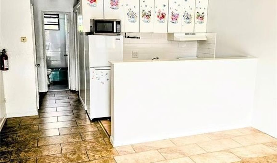 449-451 Washington Avenue 8, Belleville, NJ 07109 - 1 Beds, 1 Bath