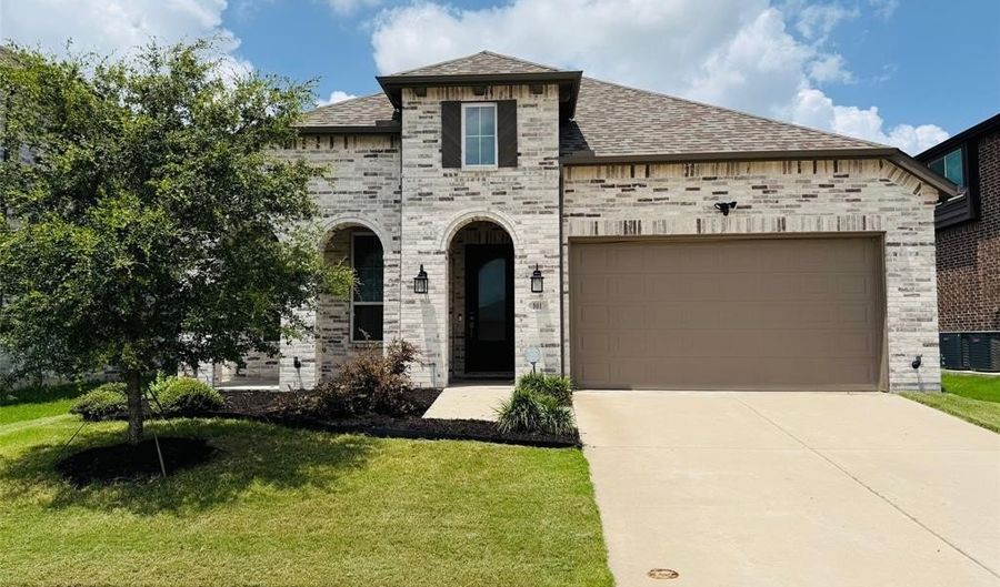 801 Pemberton Dr, Anna, TX 75409 - 3 Beds, 3 Bath