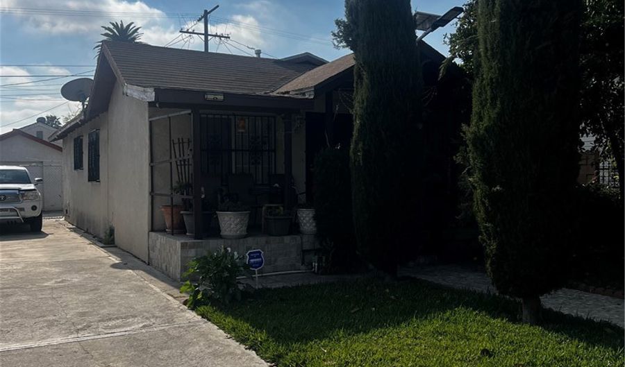 1606 W 69th St, Los Angeles, CA 90047 - 3 Beds, 2 Bath