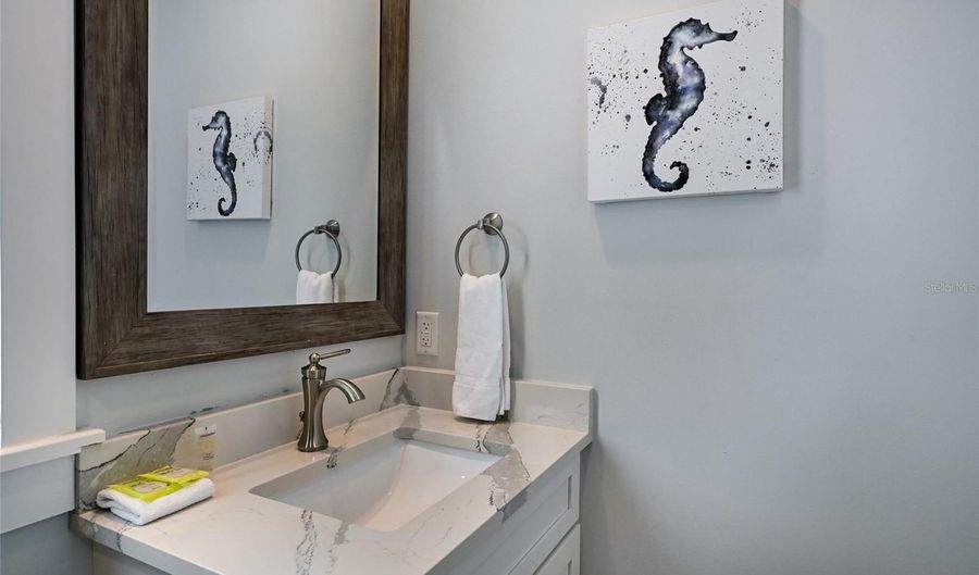 832 S BAY Blvd A & B, Anna Maria, FL 34216 - 11 Beds, 12 Bath