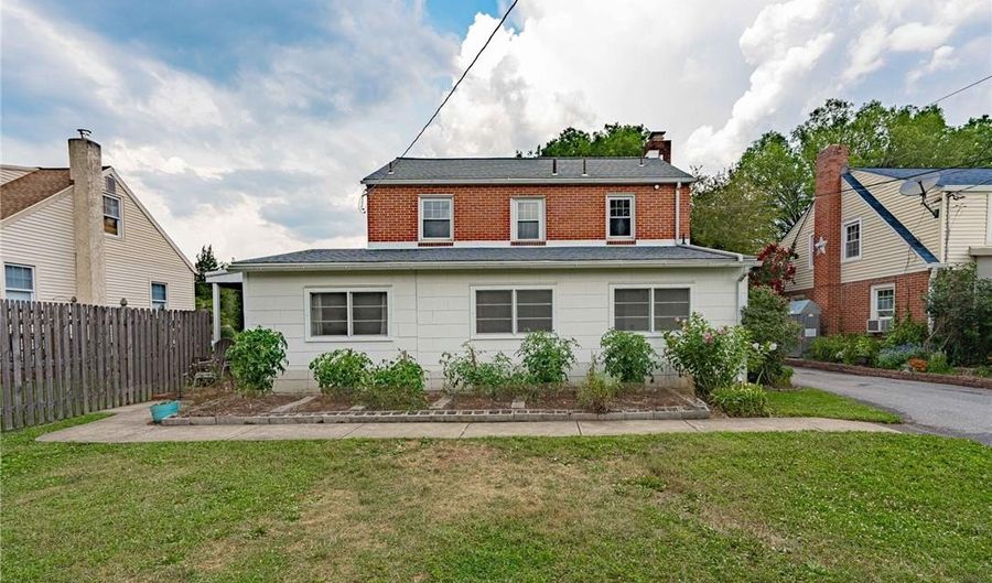 3044 W Greenleaf St, Allentown, PA 18104 - 3 Beds, 2 Bath