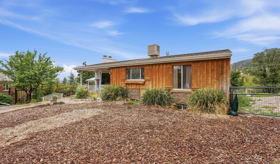 615 MILLCREEK Way, Bountiful, UT 84010 - 4 Beds, 1 Bath