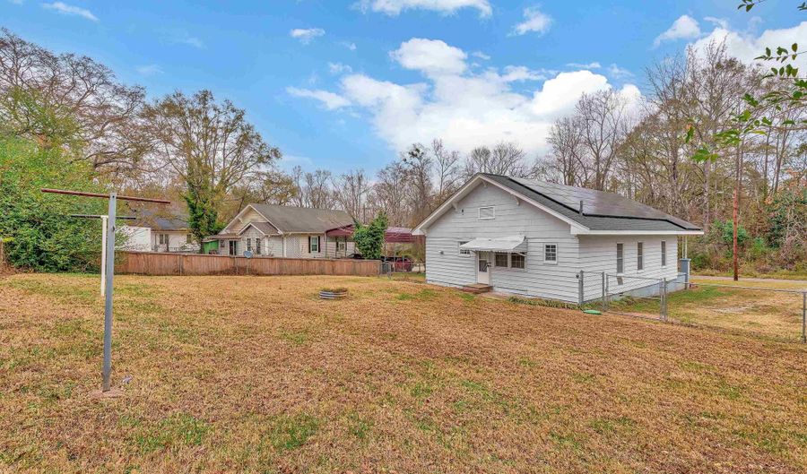 321 Manning St, Arcadia, SC 29320 - 2 Beds, 2 Bath