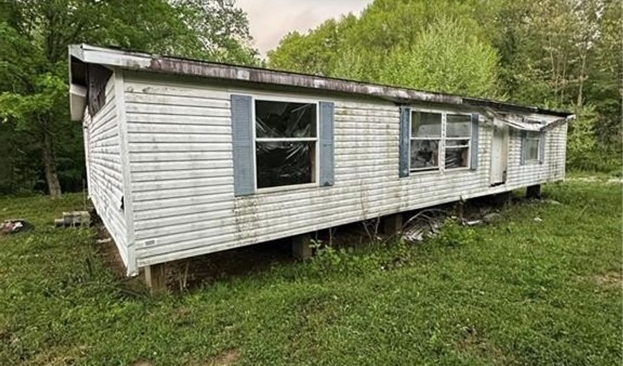 5727 N Terry Rd, Austin, IN 47102 - 3 Beds, 2 Bath
