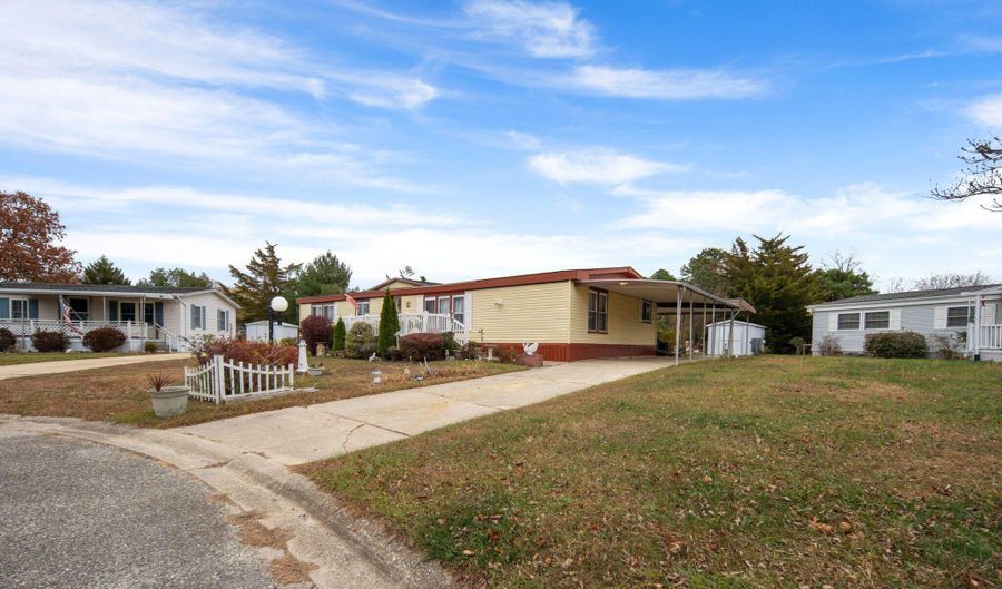 8 Mary Ct, Barnegat, NJ 08005 - 3 Beds, 2 Bath