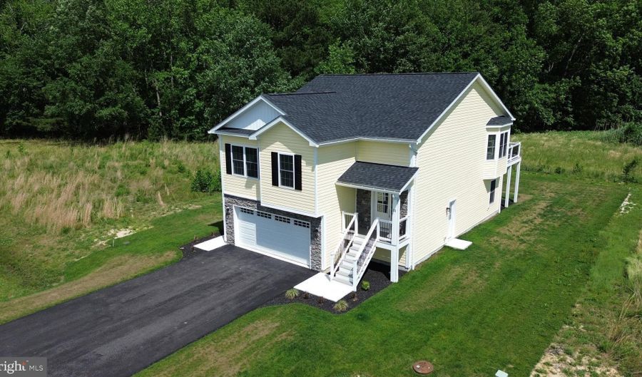 31 PREAKNESS Dr, Berlin, MD 21811 - 5 Beds, 3 Bath