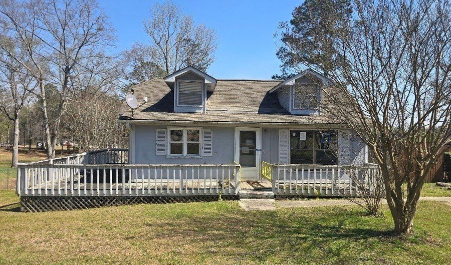 2115 Elkahatchee Rd, Alexander City, AL 35010 - 3 Beds, 2 Bath