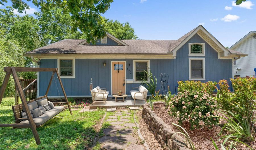 870 Birch St, Alcoa, TN 37701 - 3 Beds, 2 Bath
