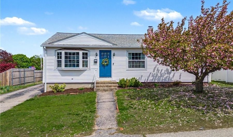 116 Volturno St, North Providence, RI 02904 - 3 Beds, 1 Bath