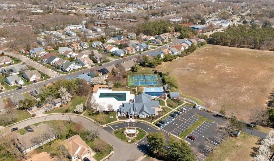 84 CHAIN Blvd, Bayville, NJ 08721 - 2 Beds, 2 Bath