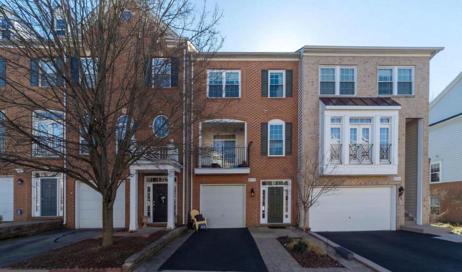 6931 ROLLING CREEK Way, Alexandria, VA 22315 - 3 Beds, 4 Bath