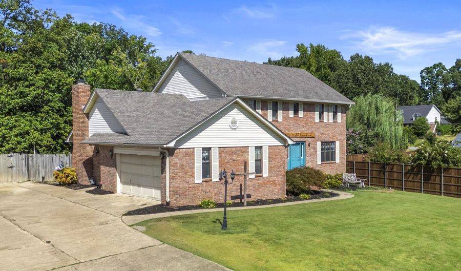 3800 Beaver Cir, Benton, AR 72019 - 5 Beds, 3 Bath