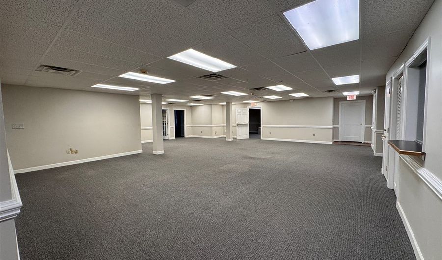 2315 N Main St 100, Anderson, SC 29621 - 0 Beds, 0 Bath