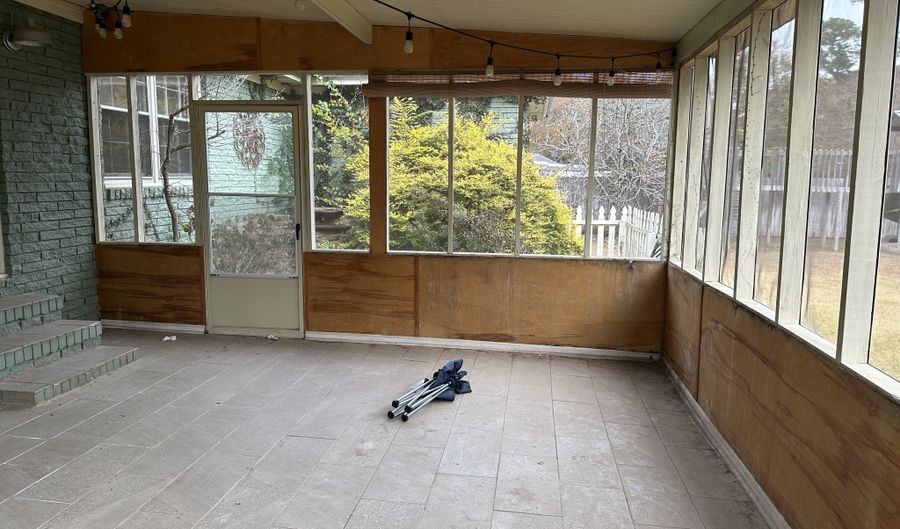 1804 Green Valley Ln, Albany, GA 31707 - 3 Beds, 2 Bath