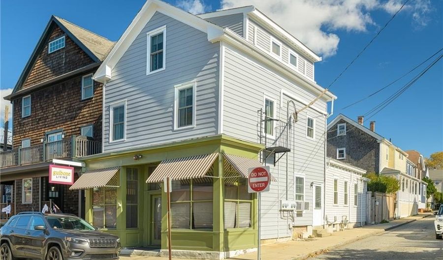 604 Thames & 4 Dixon St, Newport, RI 02840 - 5 Beds, 4 Bath