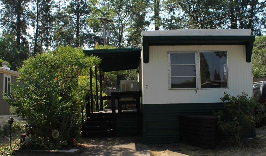 2799 Siskiyou Blvd UNIT 7, Ashland, OR 97520 - 2 Beds, 1 Bath
