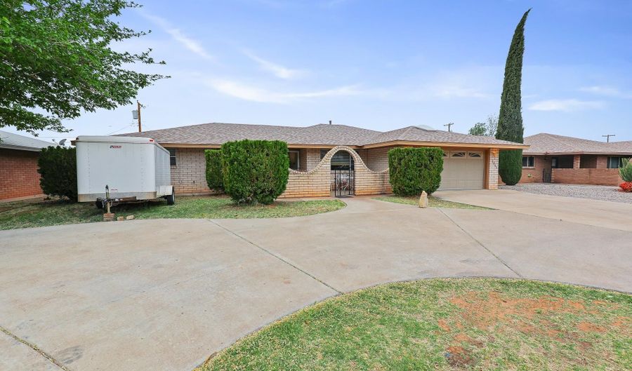 1511 Scenic Dr, Alamogordo, NM 88310 - 3 Beds, 2 Bath