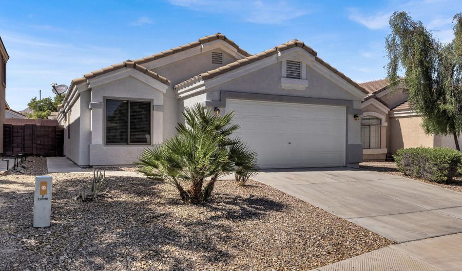 23990 W ANTELOPE Trl, Buckeye, AZ 85326 - 4 Beds, 2 Bath