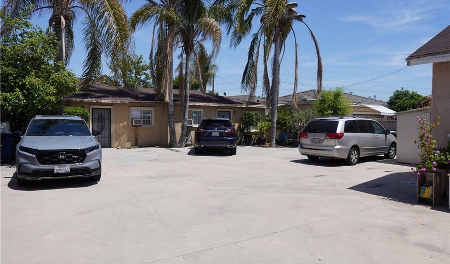 3206 Charlotte Ave, Rosemead, CA 91770 - 5 Beds, 4 Bath