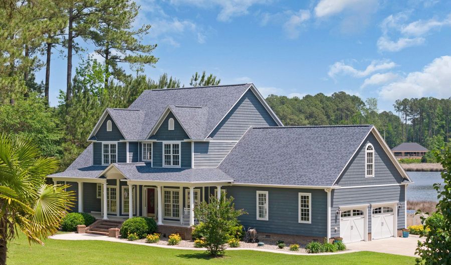 555 Dawson Creek Dr, Arapahoe, NC 28510 - 3 Beds, 3 Bath