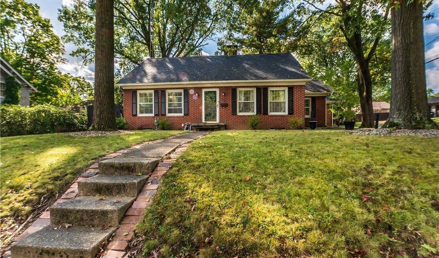 970 Kingsway St, Alliance, OH 44601 - 3 Beds, 2 Bath