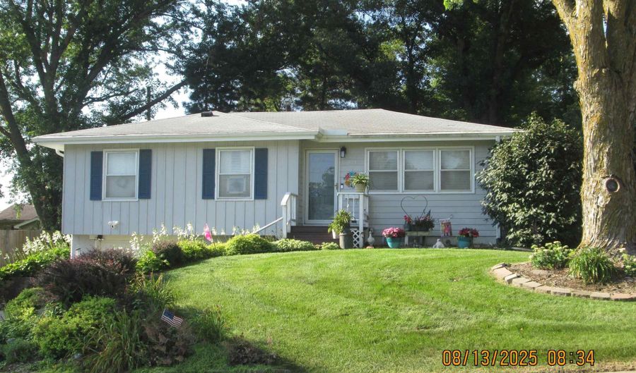 611 E 18th St, Atlantic, IA 50022 - 3 Beds, 2 Bath