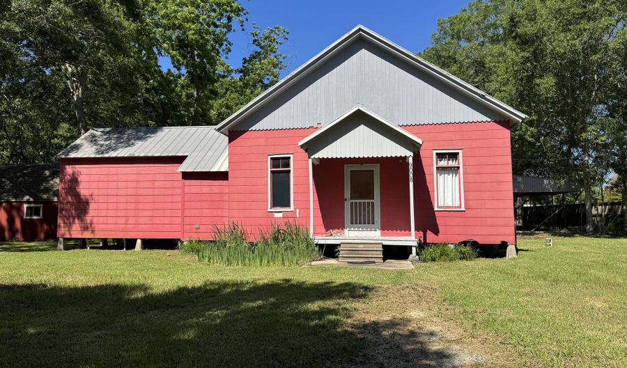 9008 La Hwy 343, Abbeville, LA 70510 - 3 Beds, 2 Bath