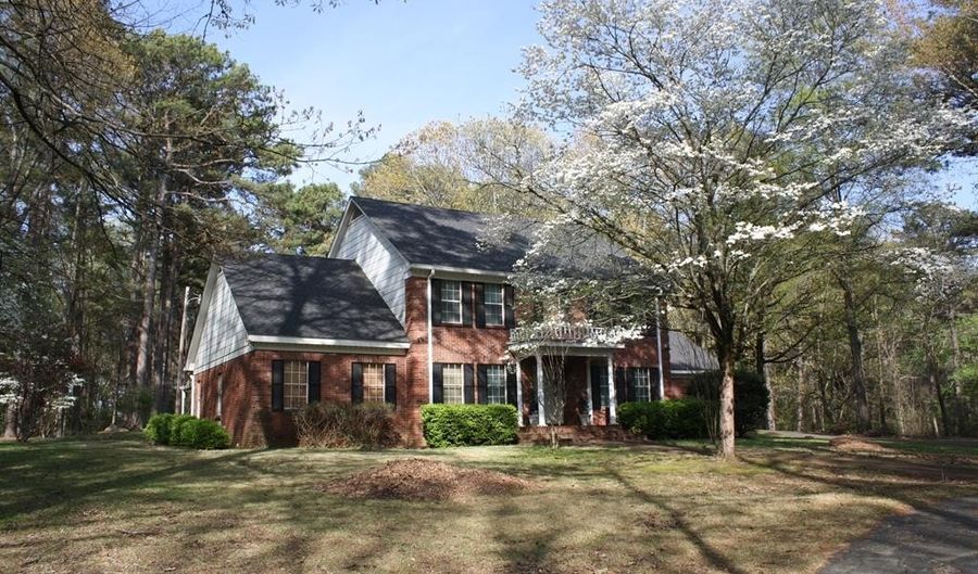 107 Turtle Crk, Batesville, MS 38606 - 4 Beds, 4 Bath