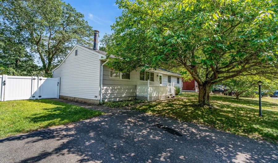 21 Park Ave, Bayville, NJ 08721 - 2 Beds, 2 Bath