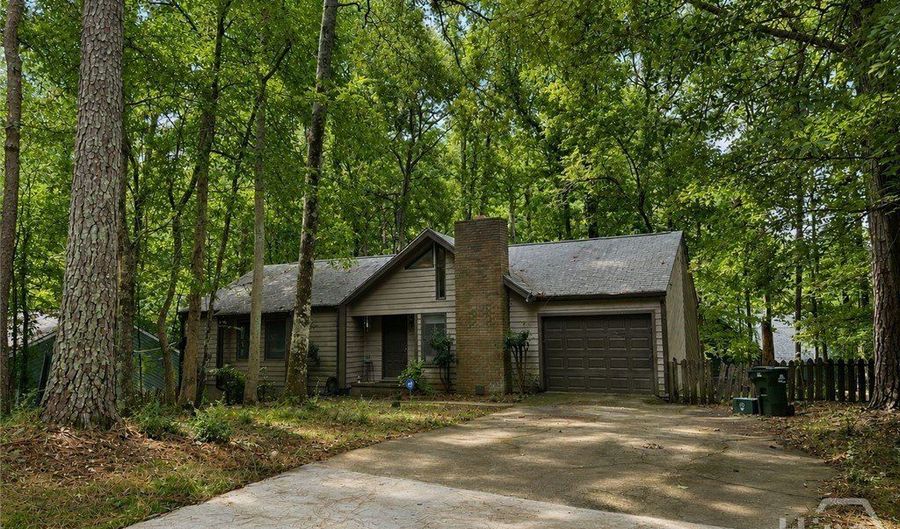 110 Flannigans, Athens, GA 30605 - 3 Beds, 2 Bath
