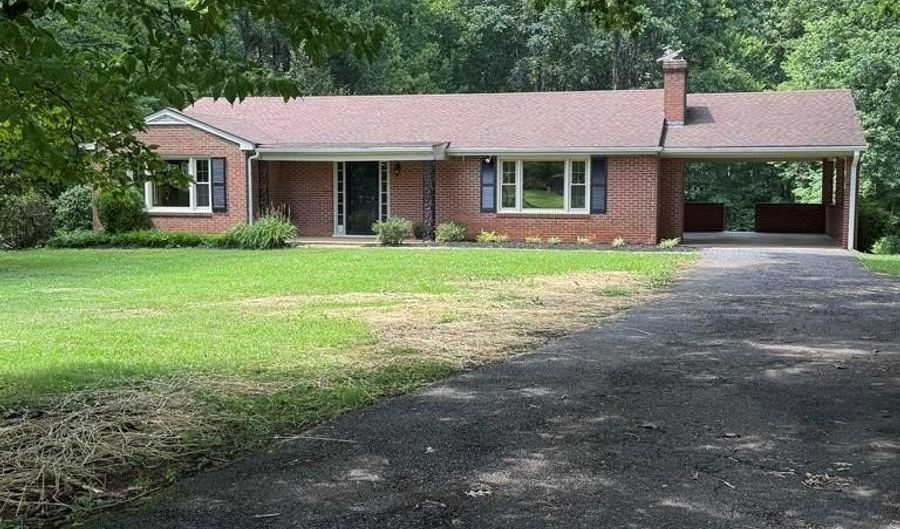 609 Piney Mountain Rd, Appomattox, VA 24522 - 3 Beds, 3 Bath