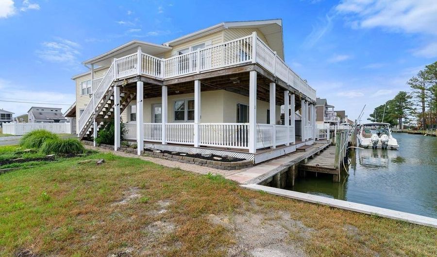 30131 New Castle Rd, Dagsboro, DE 19939 - 5 Beds, 3 Bath