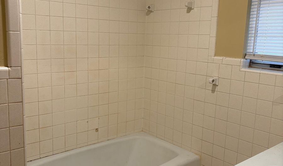 210 Apt 4 Cloverleaf Dr 4, Athens, AL 35611 - 1 Beds, 1 Bath